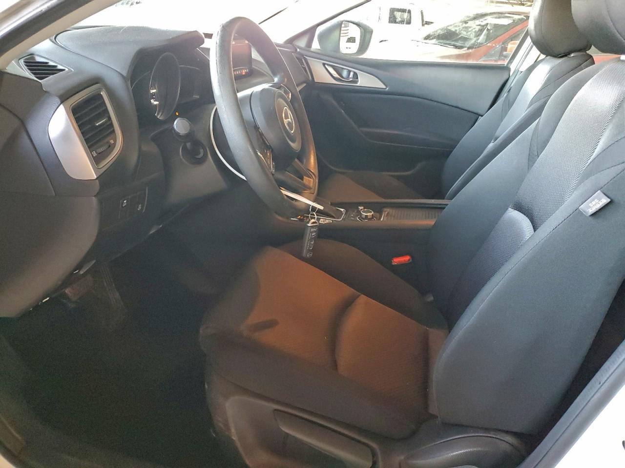 2018 Mazda 3 Sport - Image 7