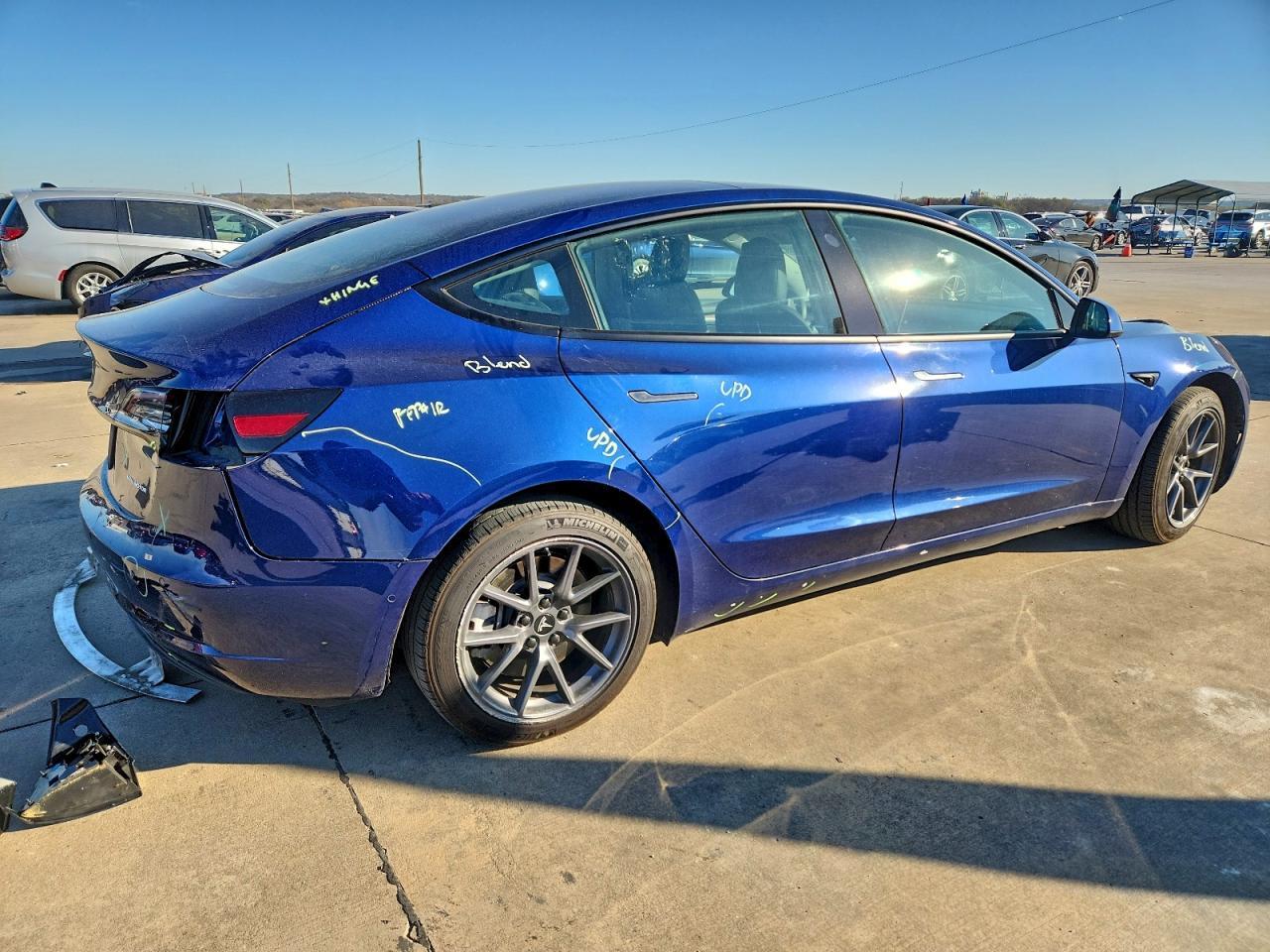 2022 Tesla Model 3 - Image 3