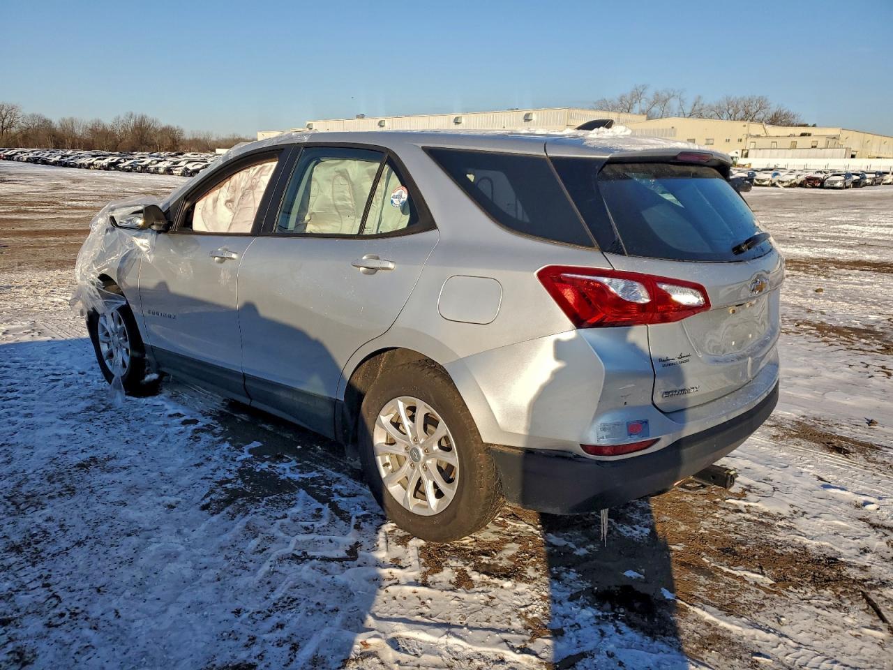 2020 Chevrolet Equinox Ls - Image 2