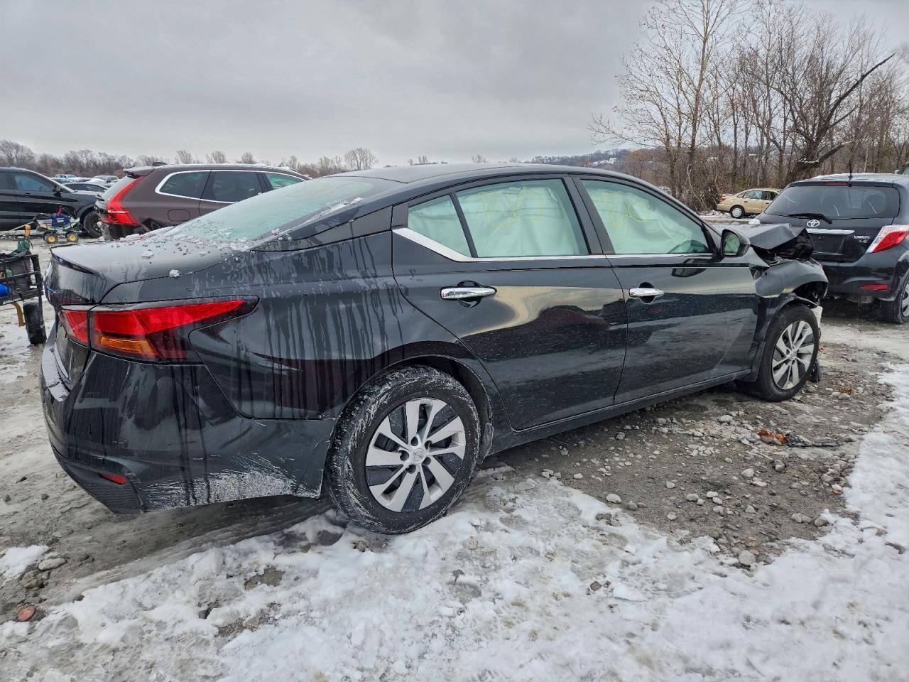 2022 Nissan Altima S - Фото 3
