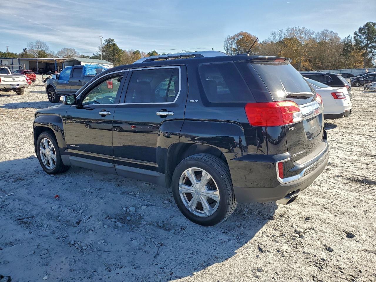 2016 GMC Terrain Slt - Image 2