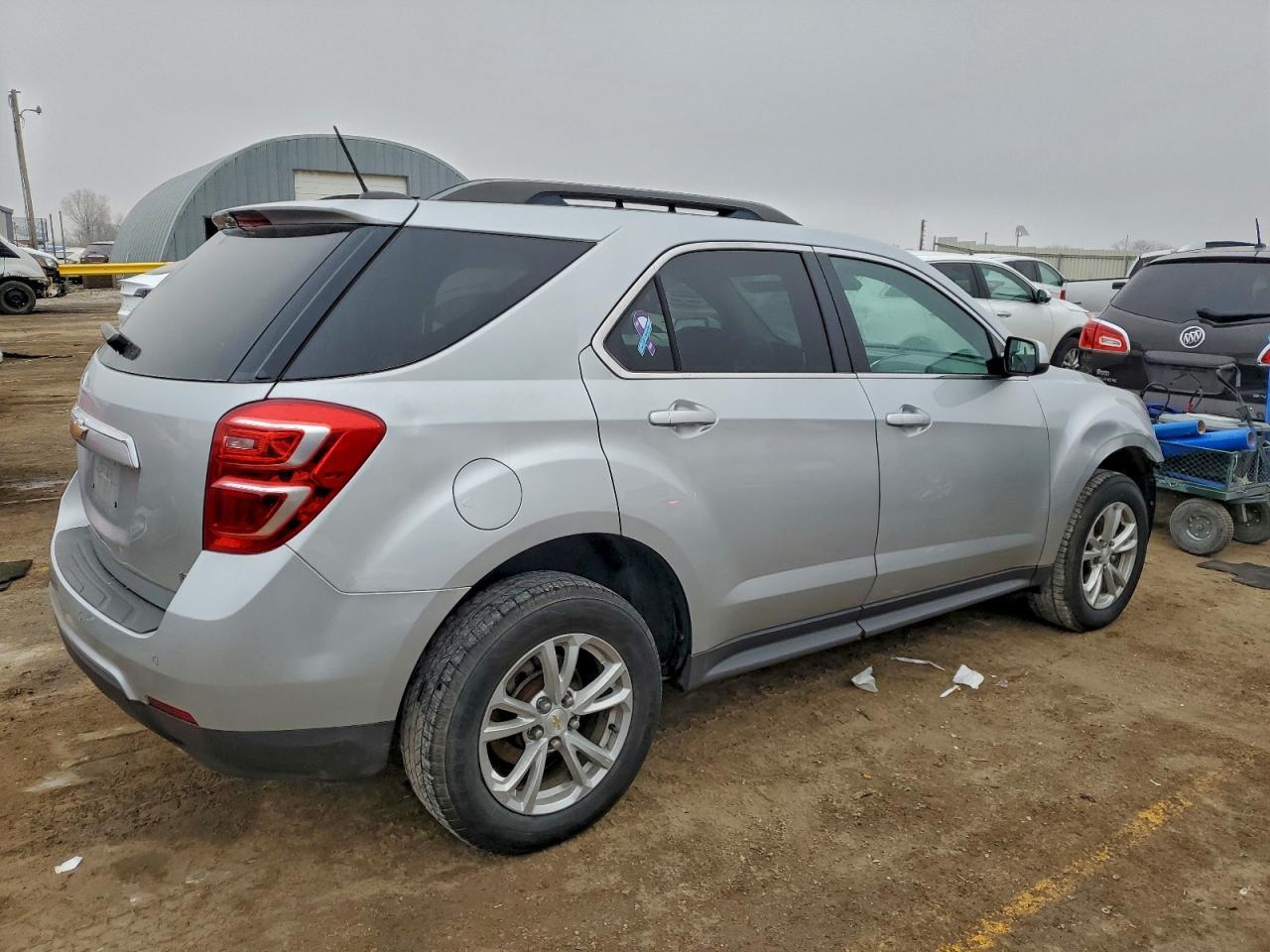 2017 Chevrolet Equinox Lt - Image 3