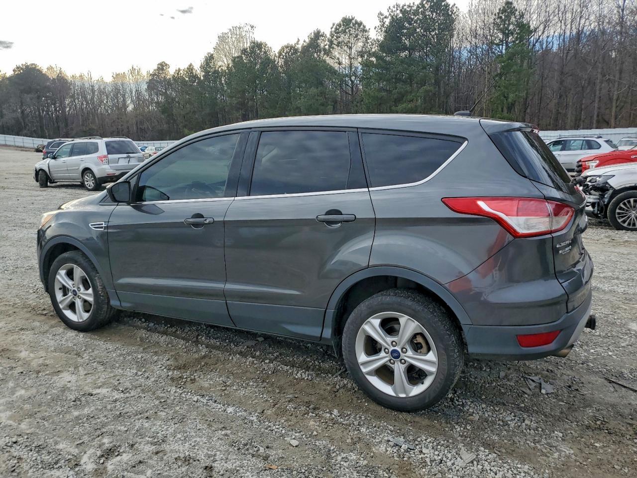 2015 Ford Escape Se - Фото 2