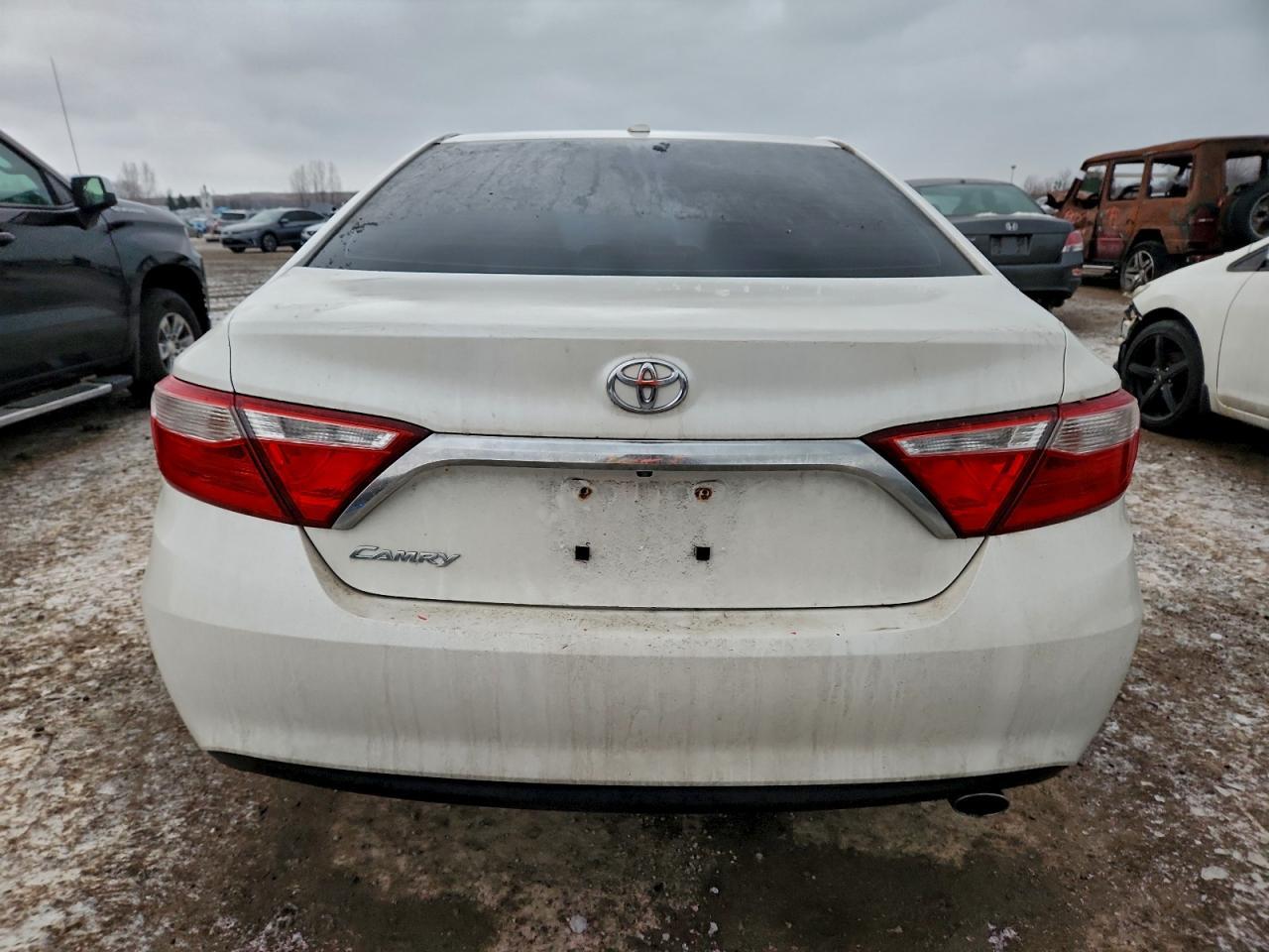2015 Toyota Camry Le - Image 6