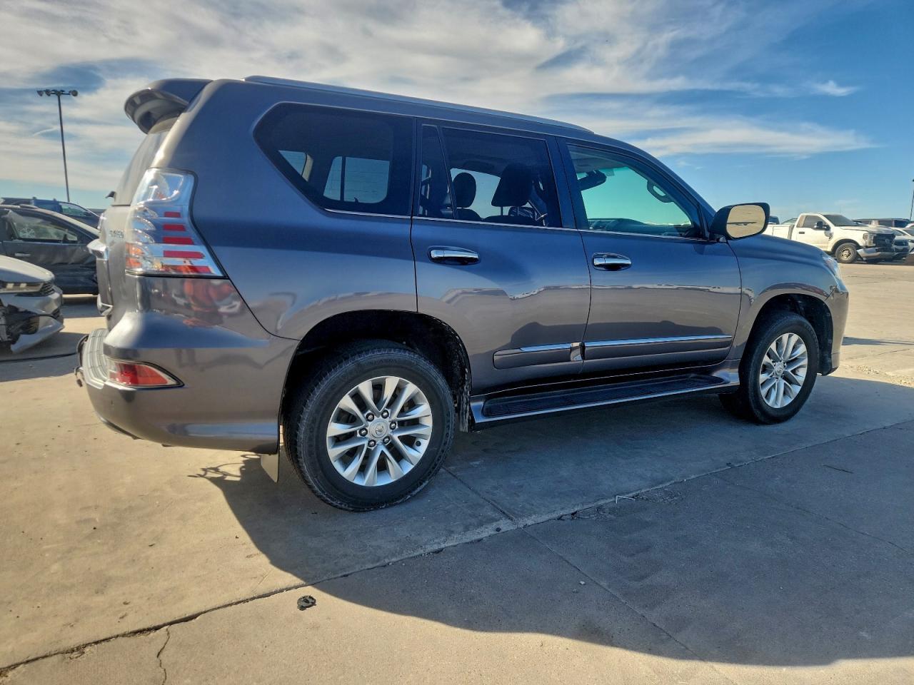 2017 Lexus Gx 460 - Фото 3