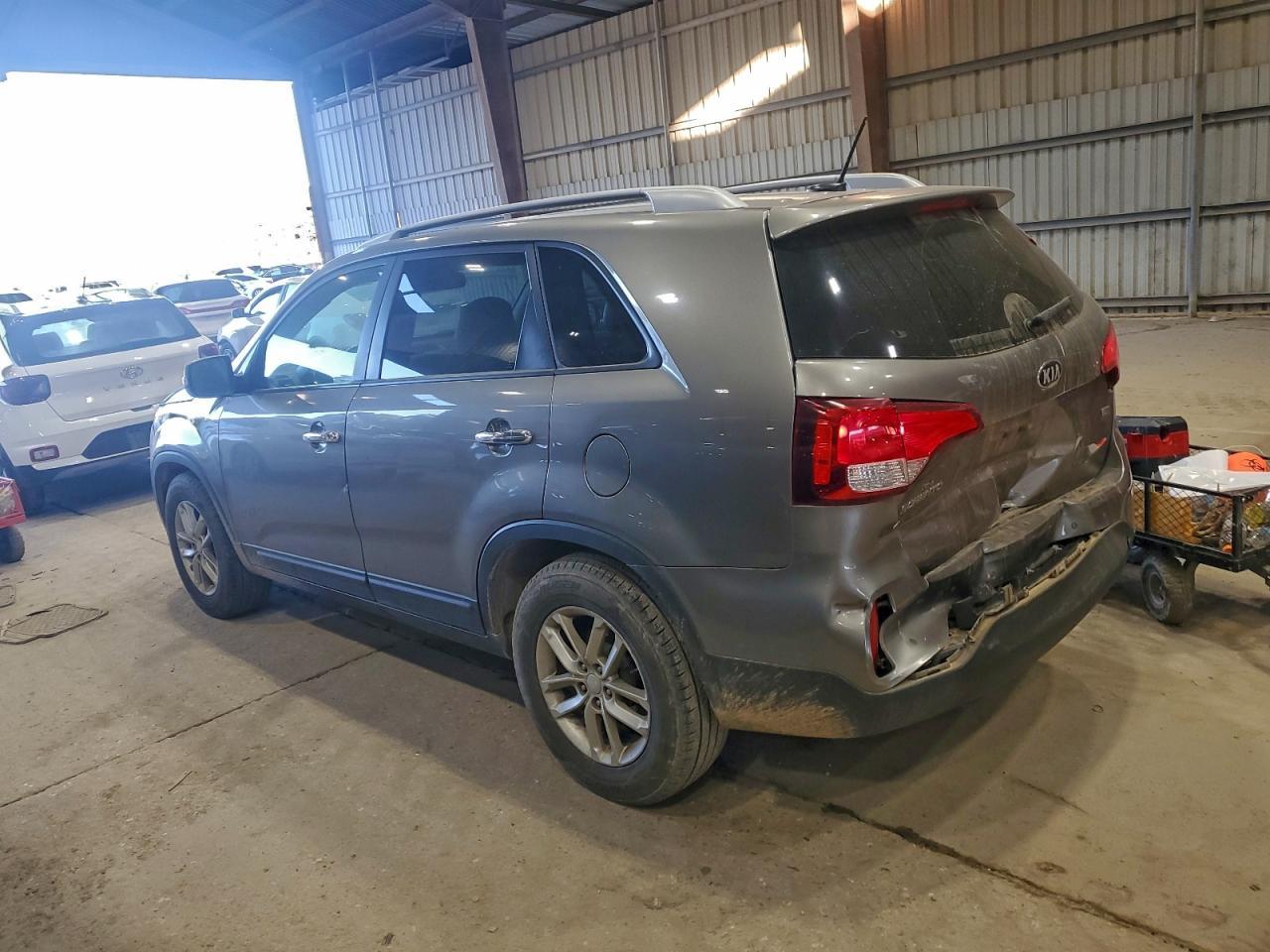 2014 Kia Sorento Lx - Image 2