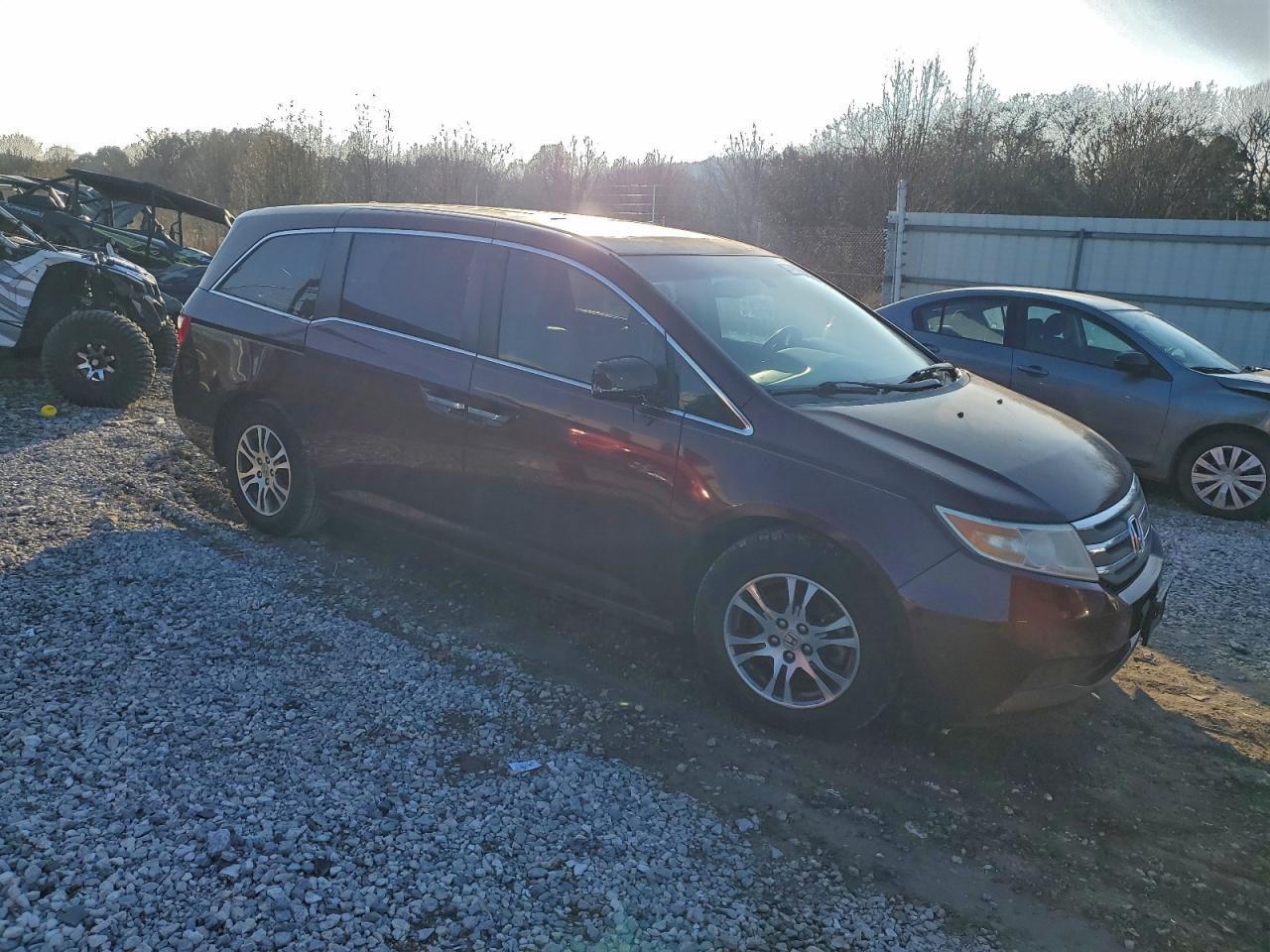 2011 Honda Odyssey - Фото 4