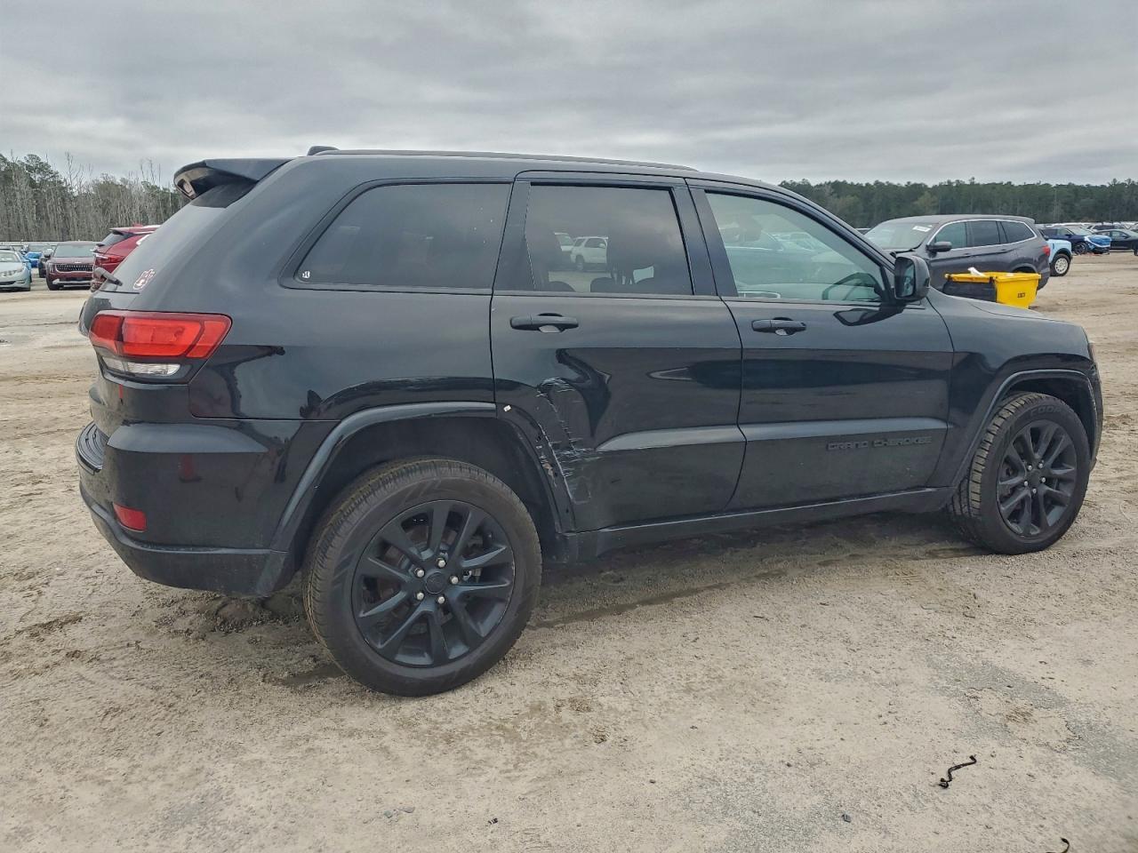 2017 Jeep Grand Cherokee Laredo - Фото 3