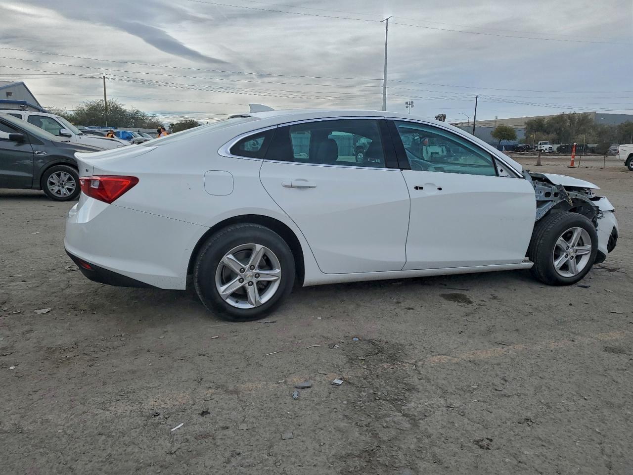 2023 Chevrolet Malibu Lt - Image 3
