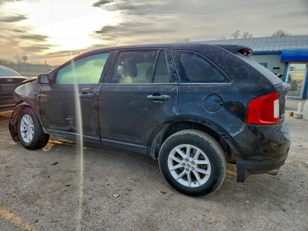 2014 Ford Edge Se - Image 2
