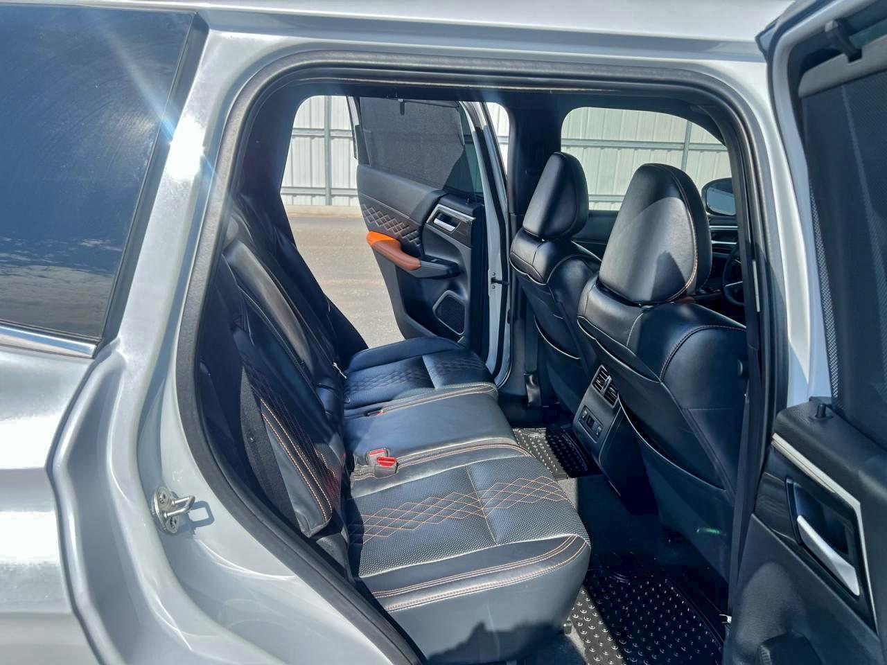 2022 Mitsubishi Outlander Sel - Image 6