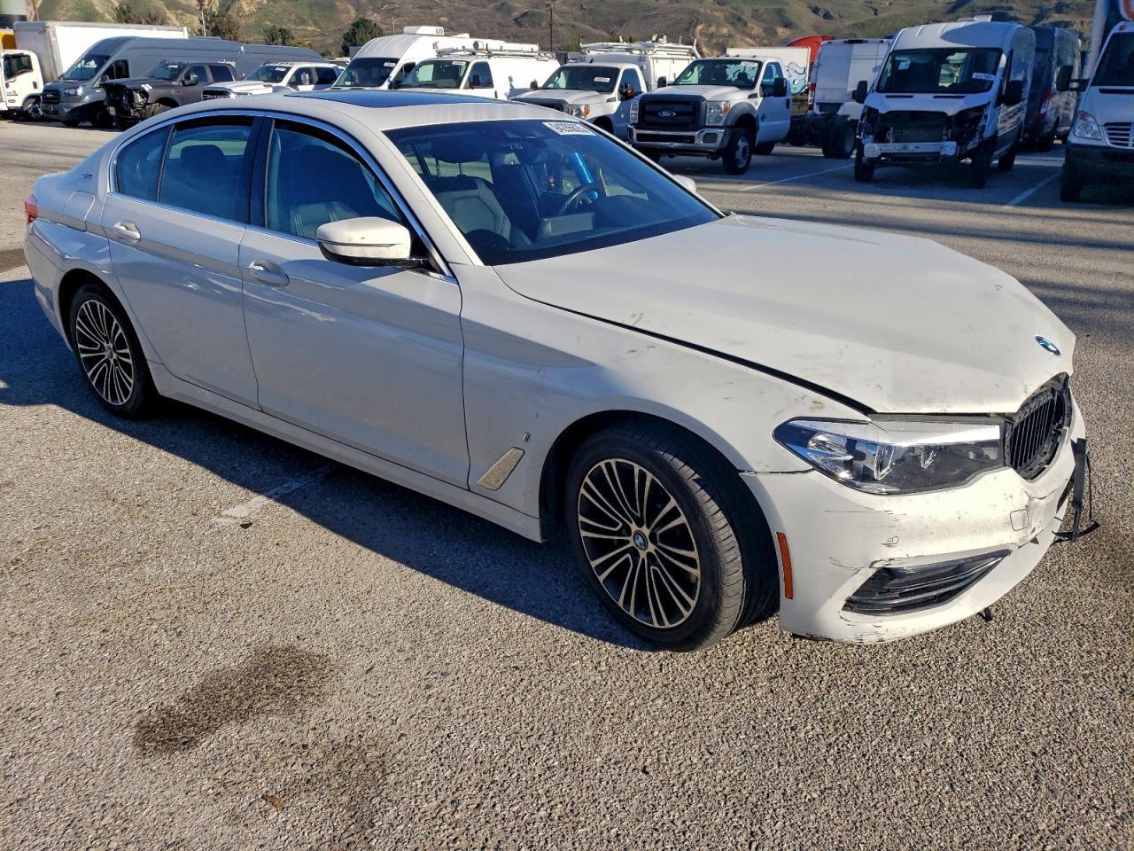 2019 BMW 530E - Image 4