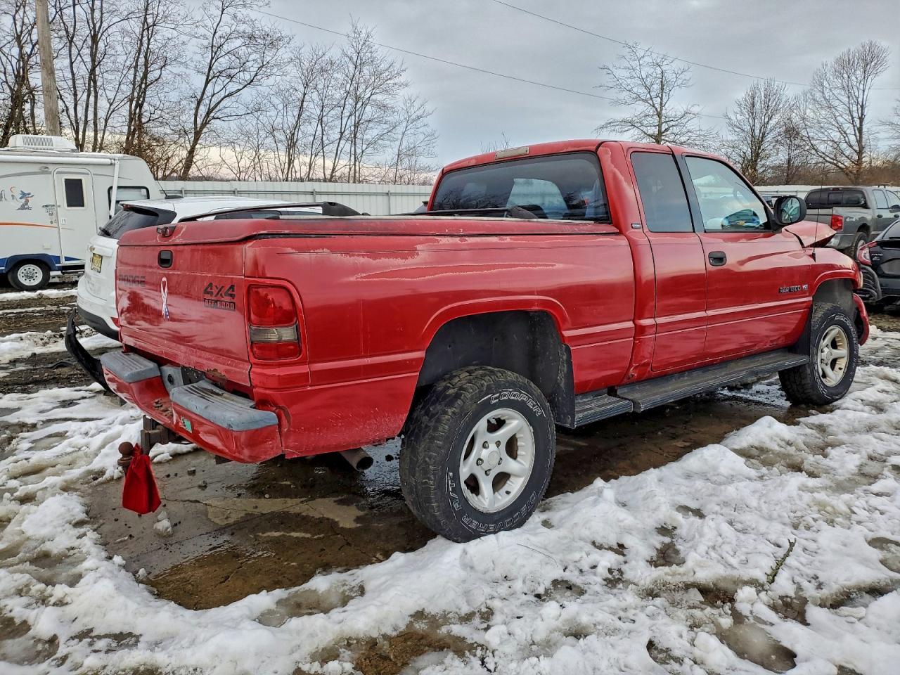 2001 Dodge Ram 1500 - Фото 3