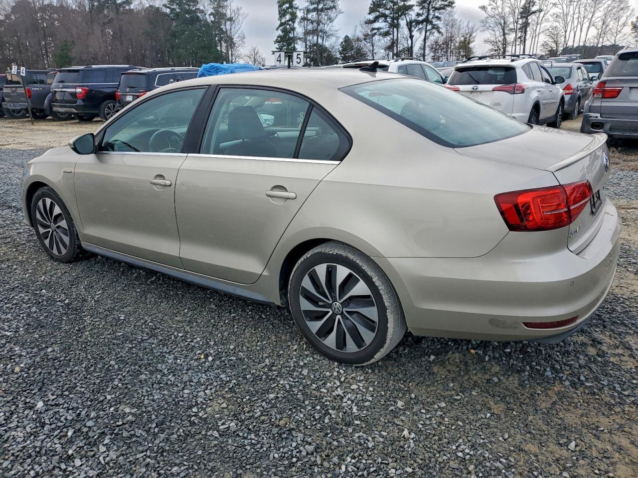 2016 Volkswagen Jetta Hybrid - Фото 2