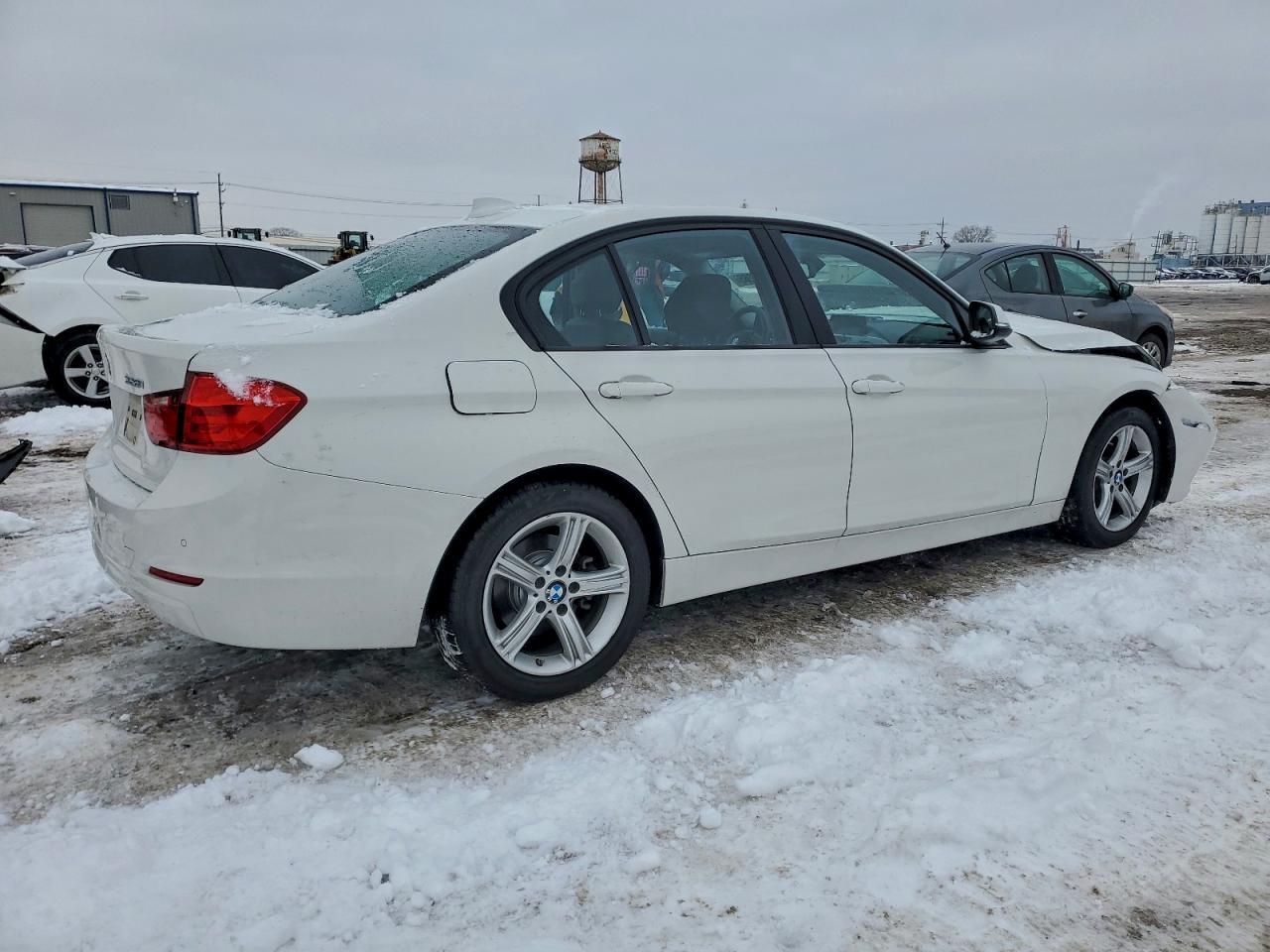 2015 BMW 328 Xi - Фото 3