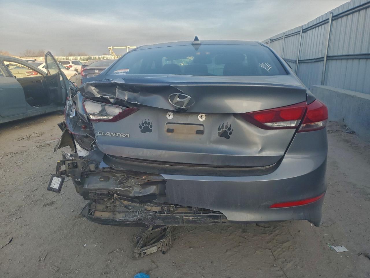2018 Hyundai Elantra Sel - Фото 6