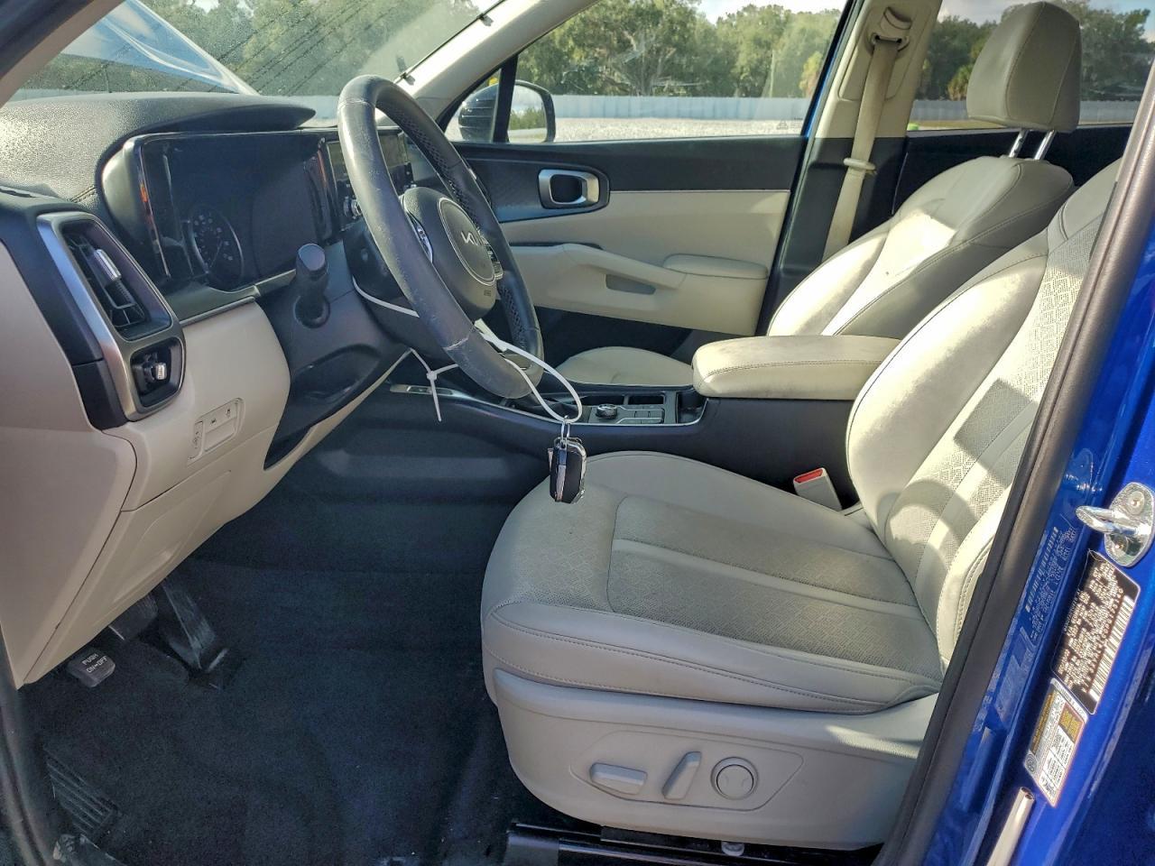 2023 Kia Sorento S - Фото 7