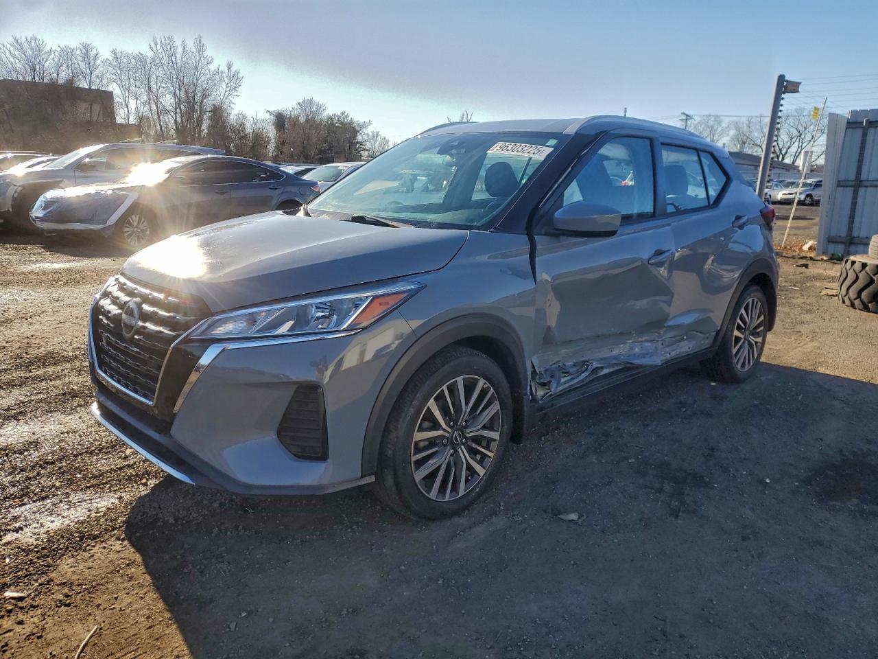 2022 Nissan Kicks Sv