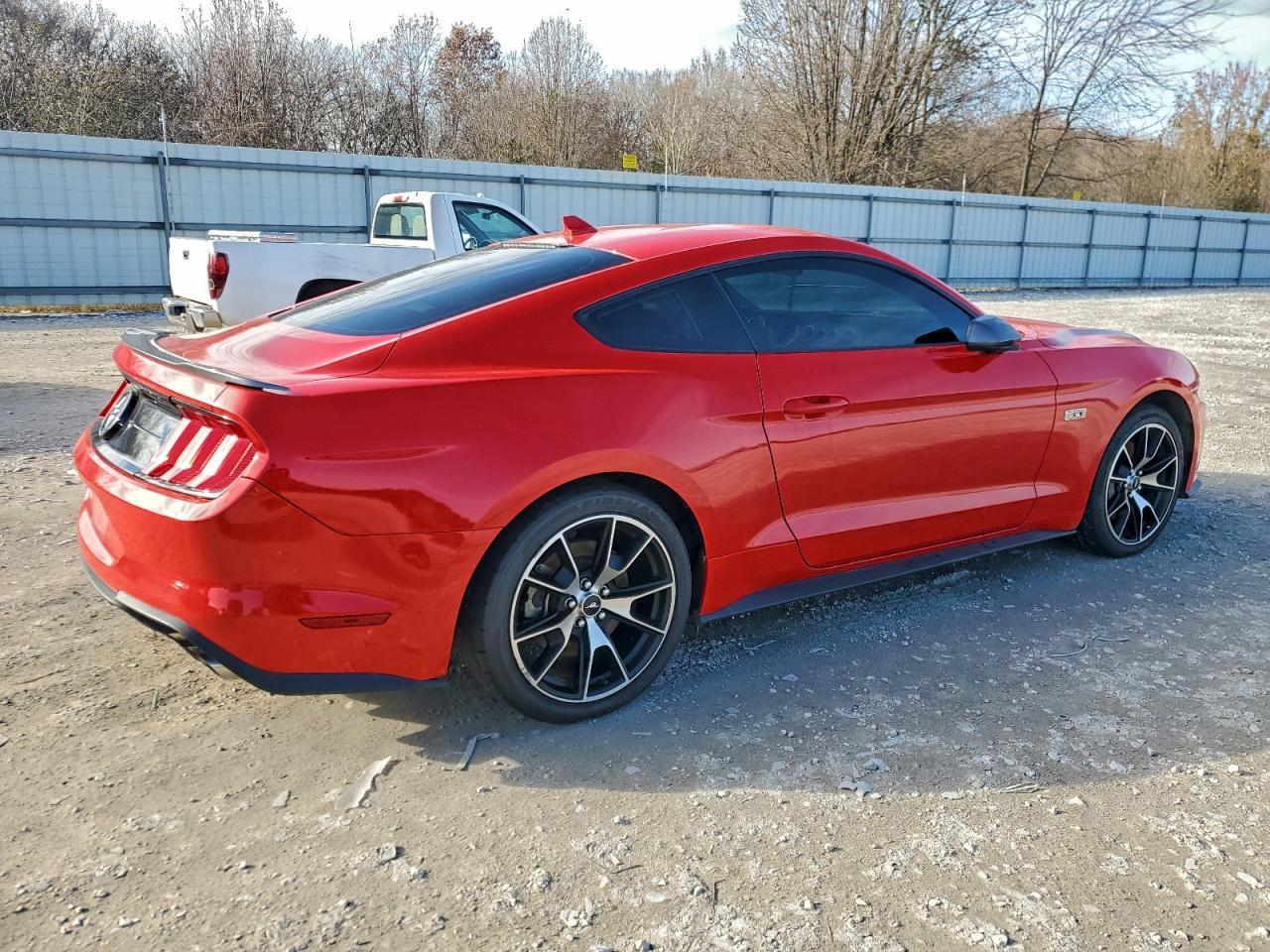 2021 Ford Mustang - Фото 3
