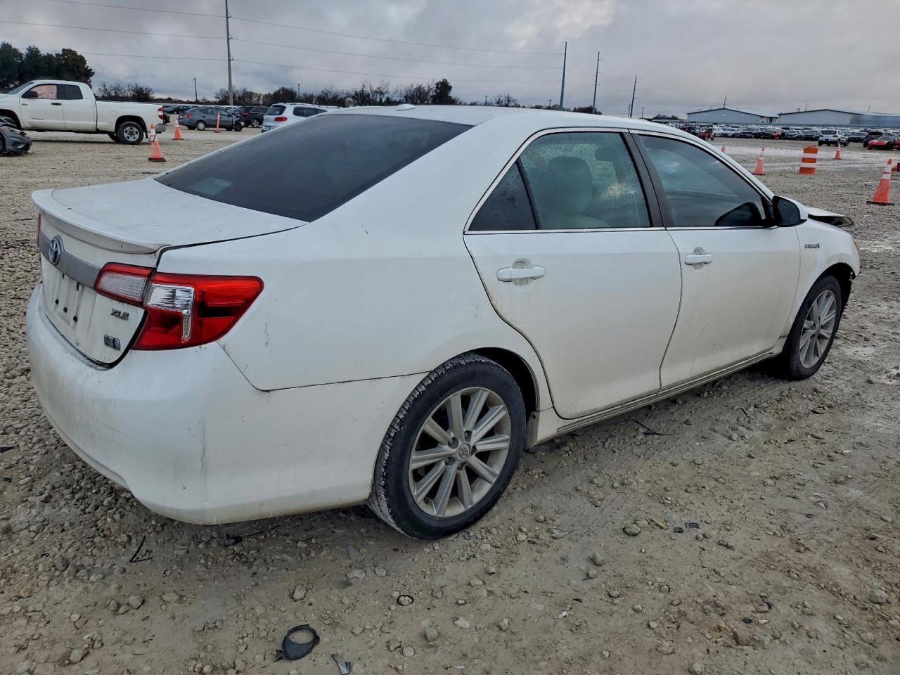 2013 Toyota Camry Hybrid - Фото 3