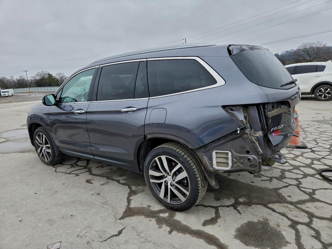 2018 Honda Pilot Touring - Фото 2