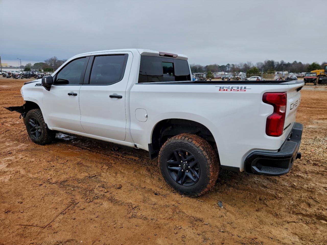 2023 Chevrolet Silverado K1500 Lt Trail Boss - Image 2