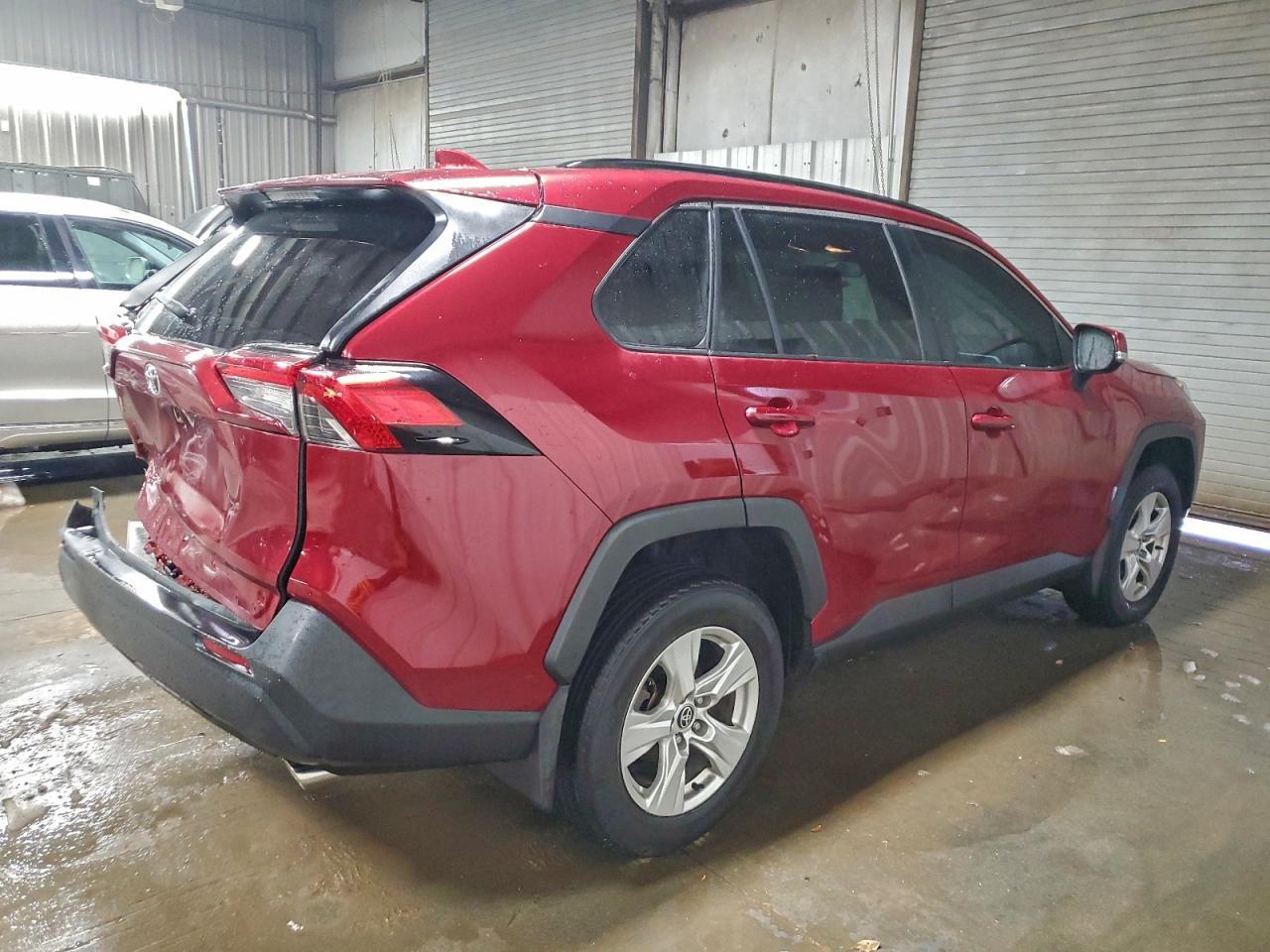 2021 Toyota Rav4 Xle - Image 3