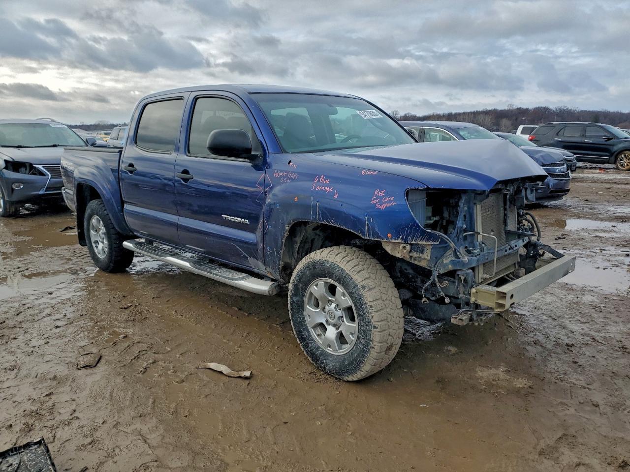 2015 Toyota Tacoma - Image 4