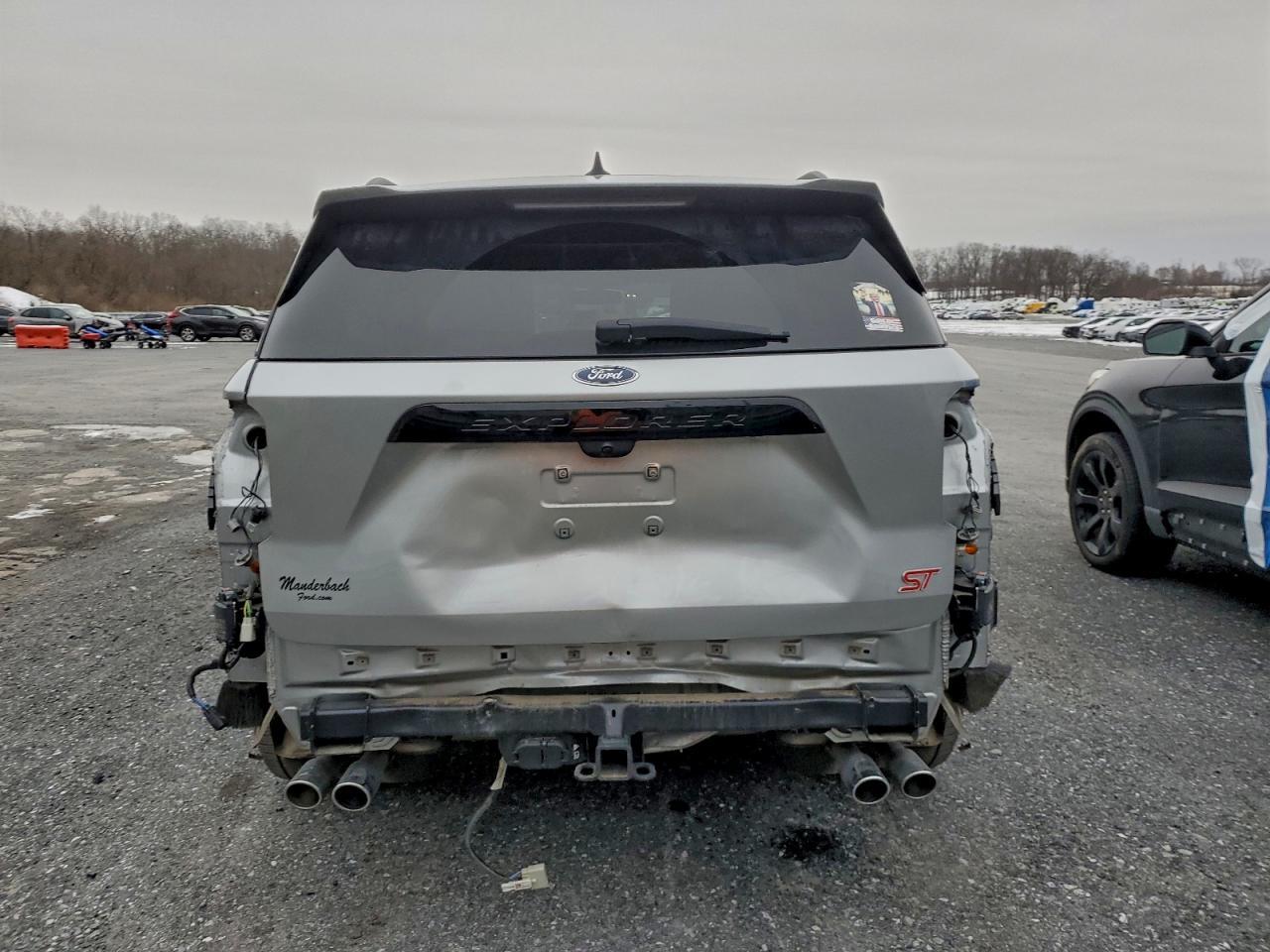 2023 Ford Explorer St - Image 6