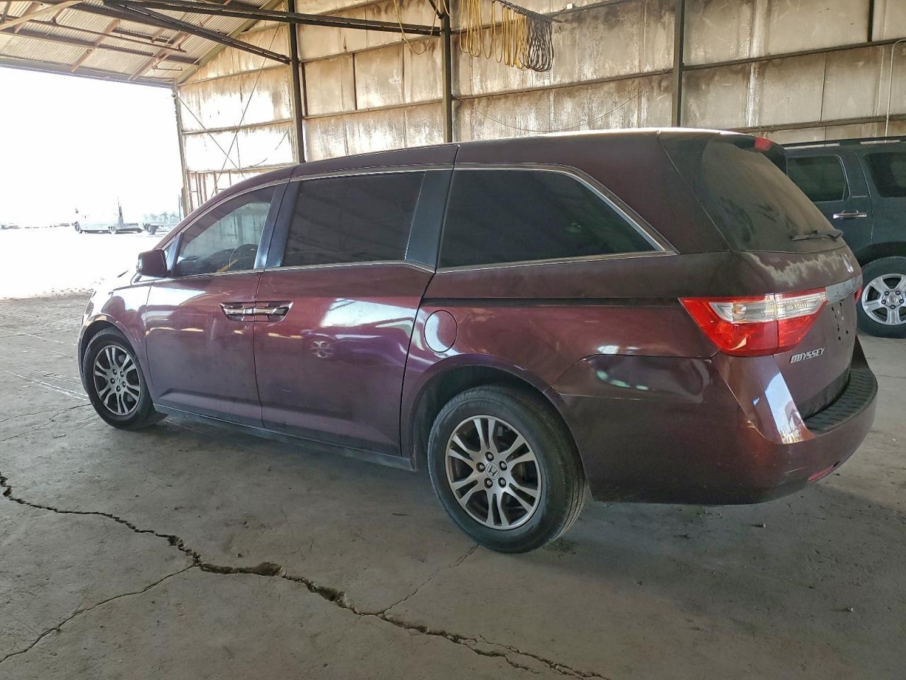 2012 Honda Odyssey Exl - Image 2