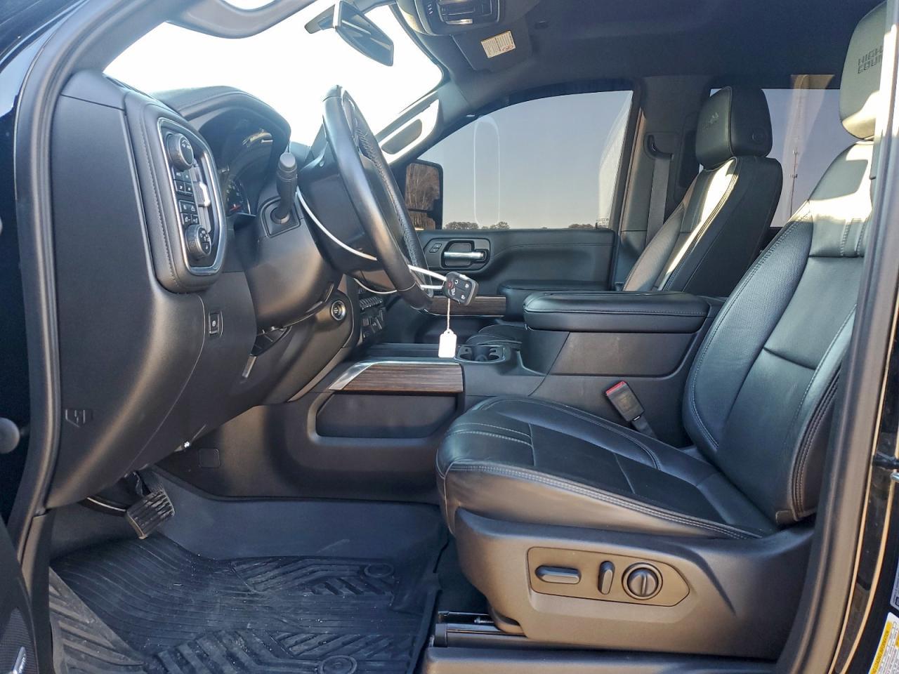 2022 Chevrolet Silverado K2500 High Country - Фото 7