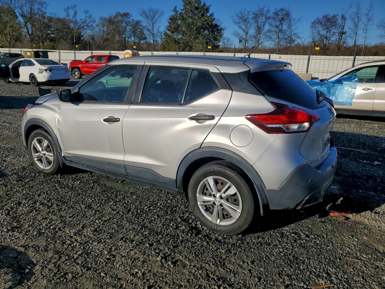 2020 Nissan Kicks S - Image 2