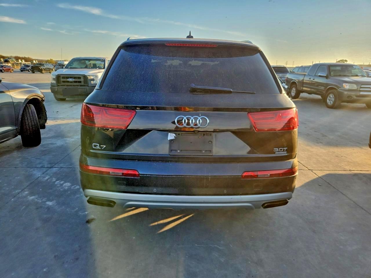 2017 Audi Q7 Premium Plus - Фото 6