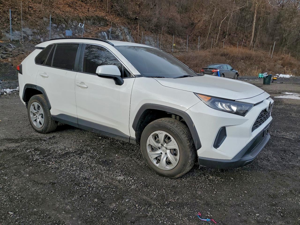 2021 Toyota Rav4 Le - Фото 4