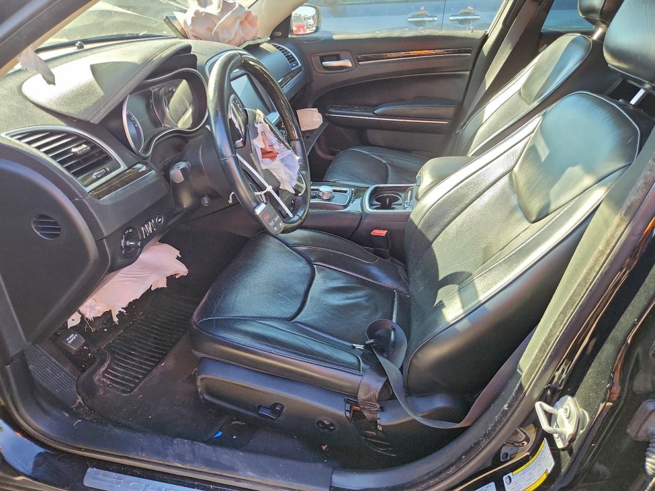 2016 Chrysler 300C - Фото 7