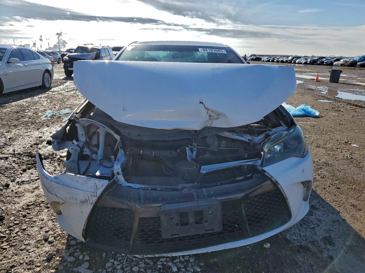 2015 Toyota Camry Le - Image 5