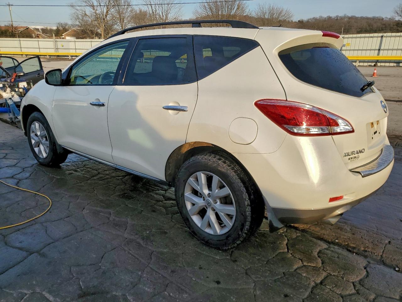 2012 Nissan Murano S - Фото 2