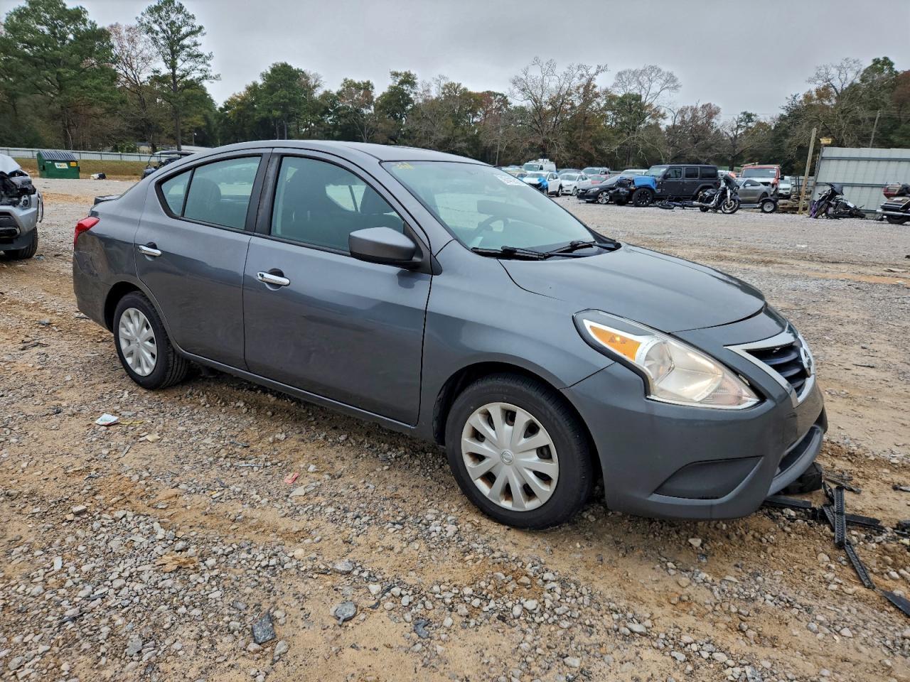 2017 Nissan Versa 1.6 Sv - Фото 4