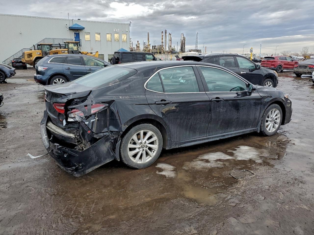 2022 Toyota Camry Se - Фото 3