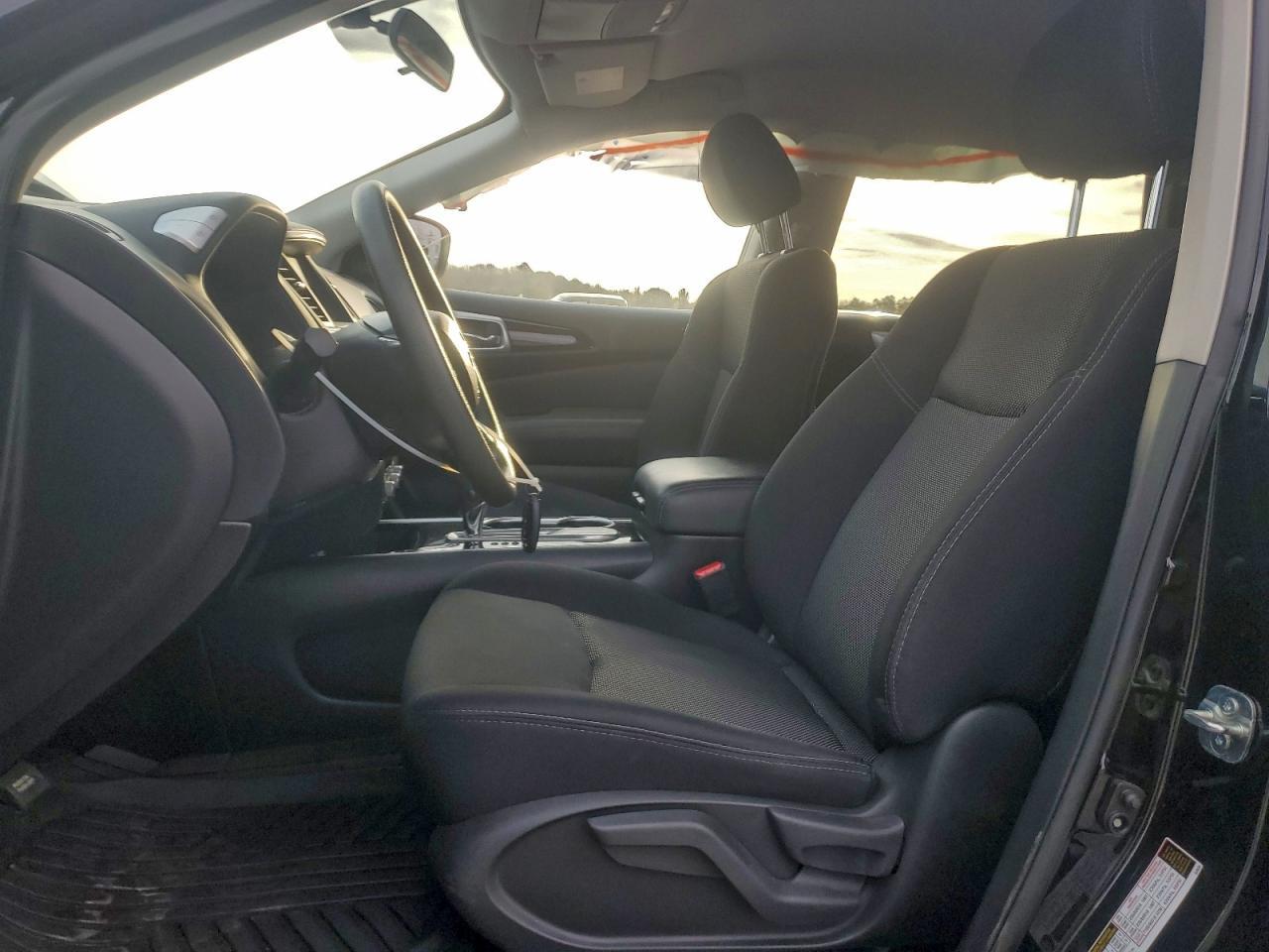 2019 Nissan Pathfinder S - Image 7