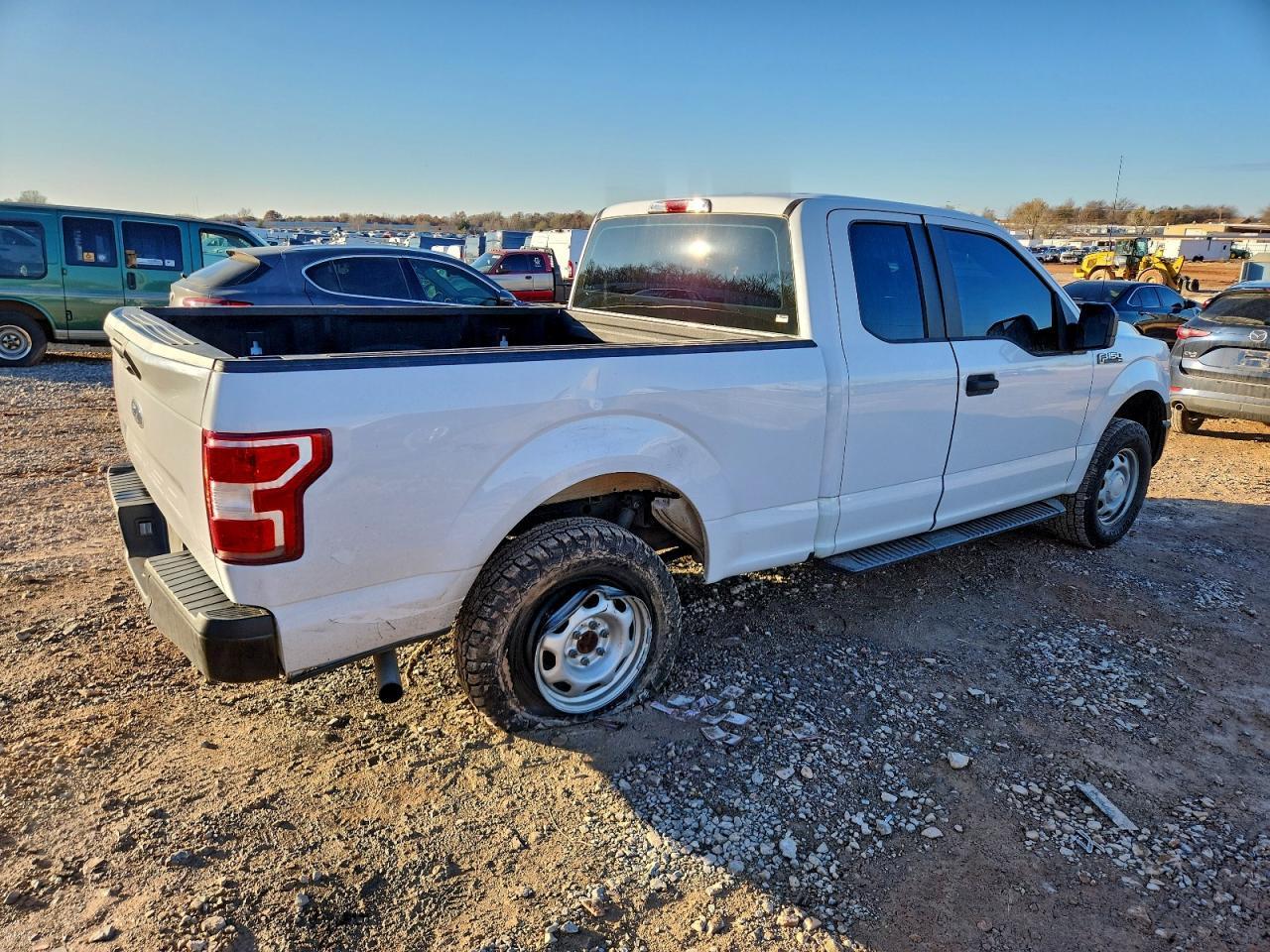 2019 Ford F150 Super Cab - Фото 3