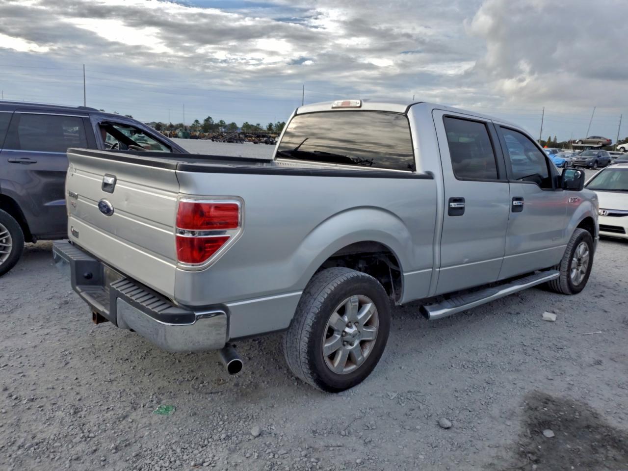 2013 Ford F150 Supercrew - Фото 3
