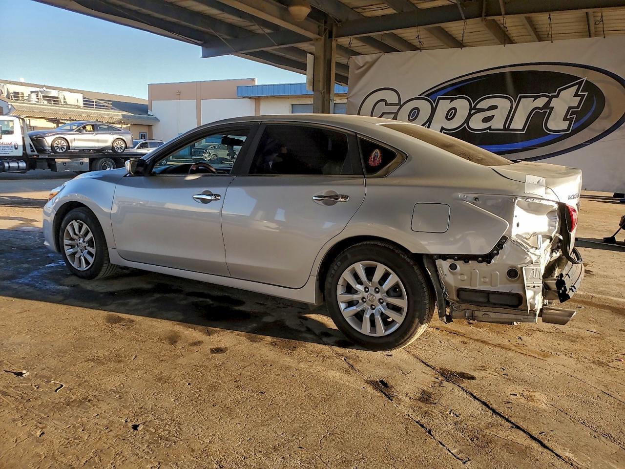 2017 Nissan Altima 2.5 - Image 2