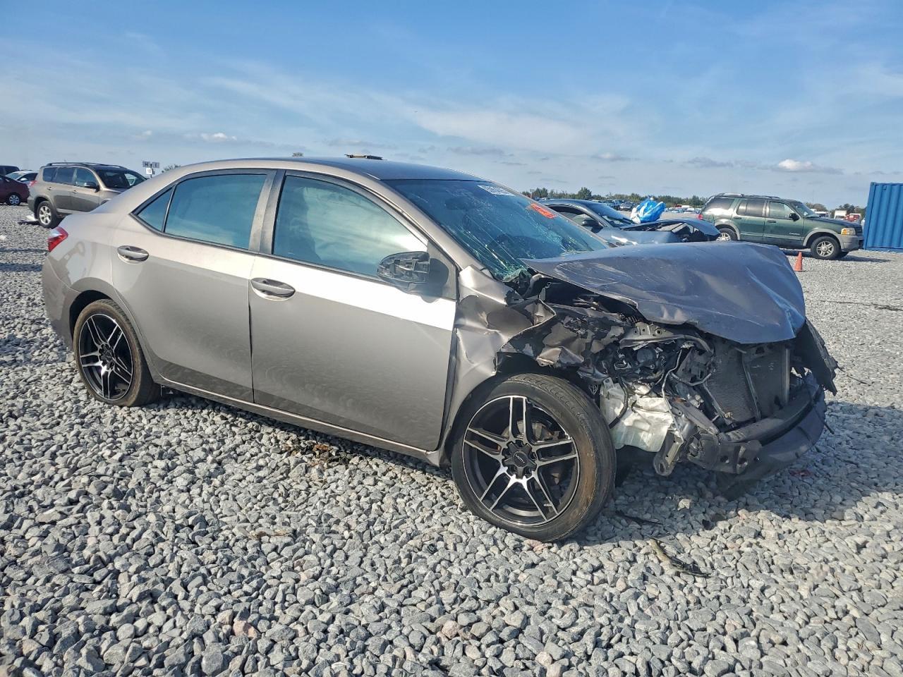 2014 Toyota Corolla Le - Фото 4