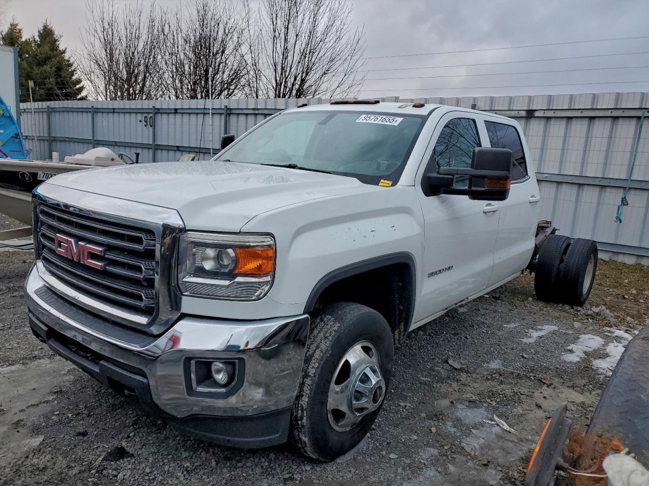 2015 GMC Sierra C3500 Sle - Image 2