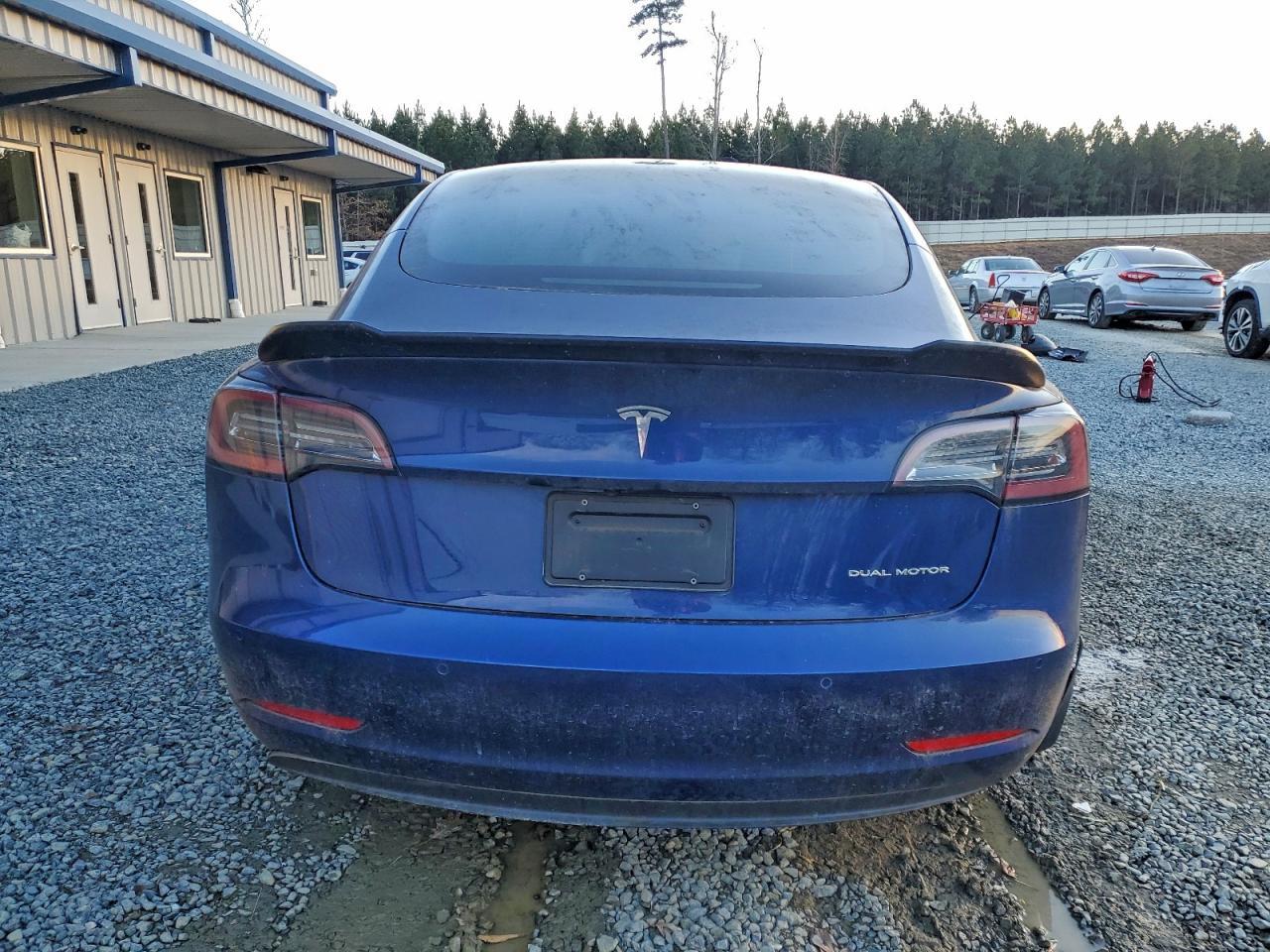 2022 Tesla Model 3 - Image 6