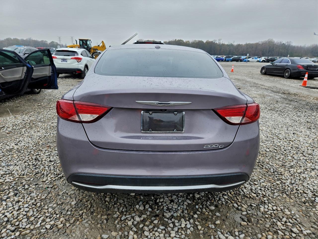 2015 Chrysler 200 C - Image 6