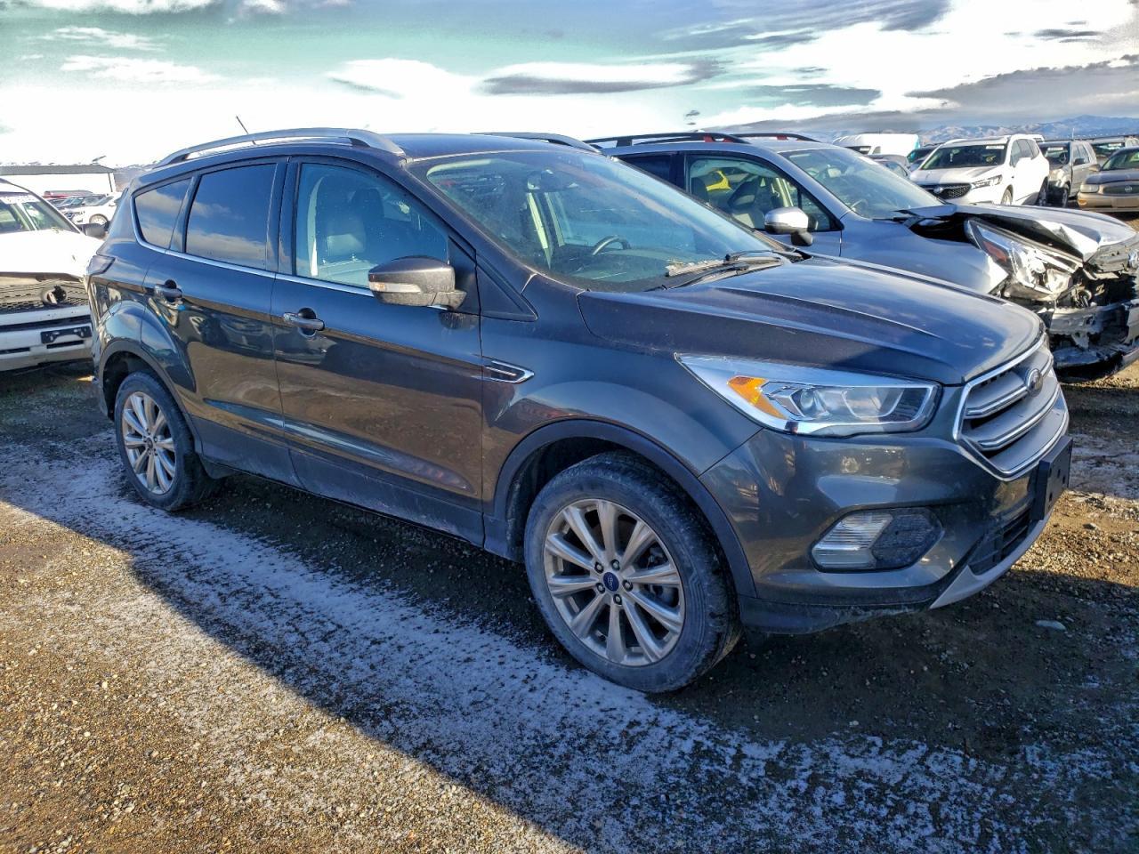 2017 Ford Escape Titanium - Фото 4