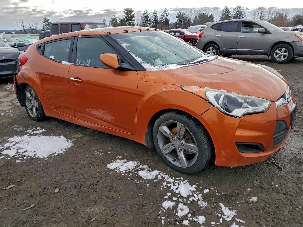 2013 Hyundai Veloster Base - Фото 4