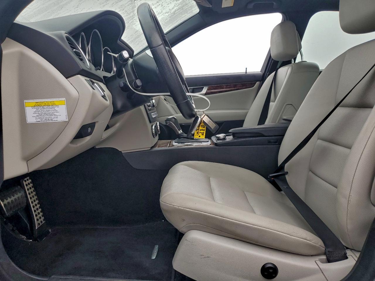 2013 Mercedes-Benz C 250 - Image 7